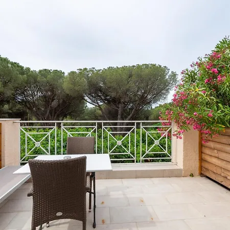 Guest house D'hotes Les Amandiers 4*